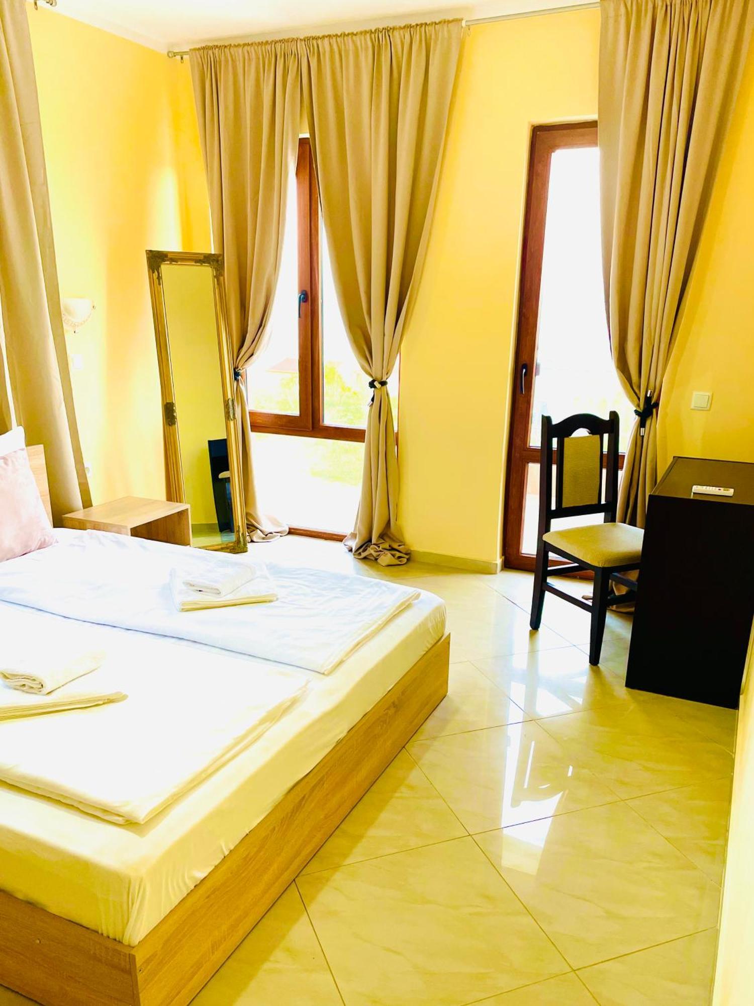 Stefaniya Apartments Sozopol Ngoại thất bức ảnh